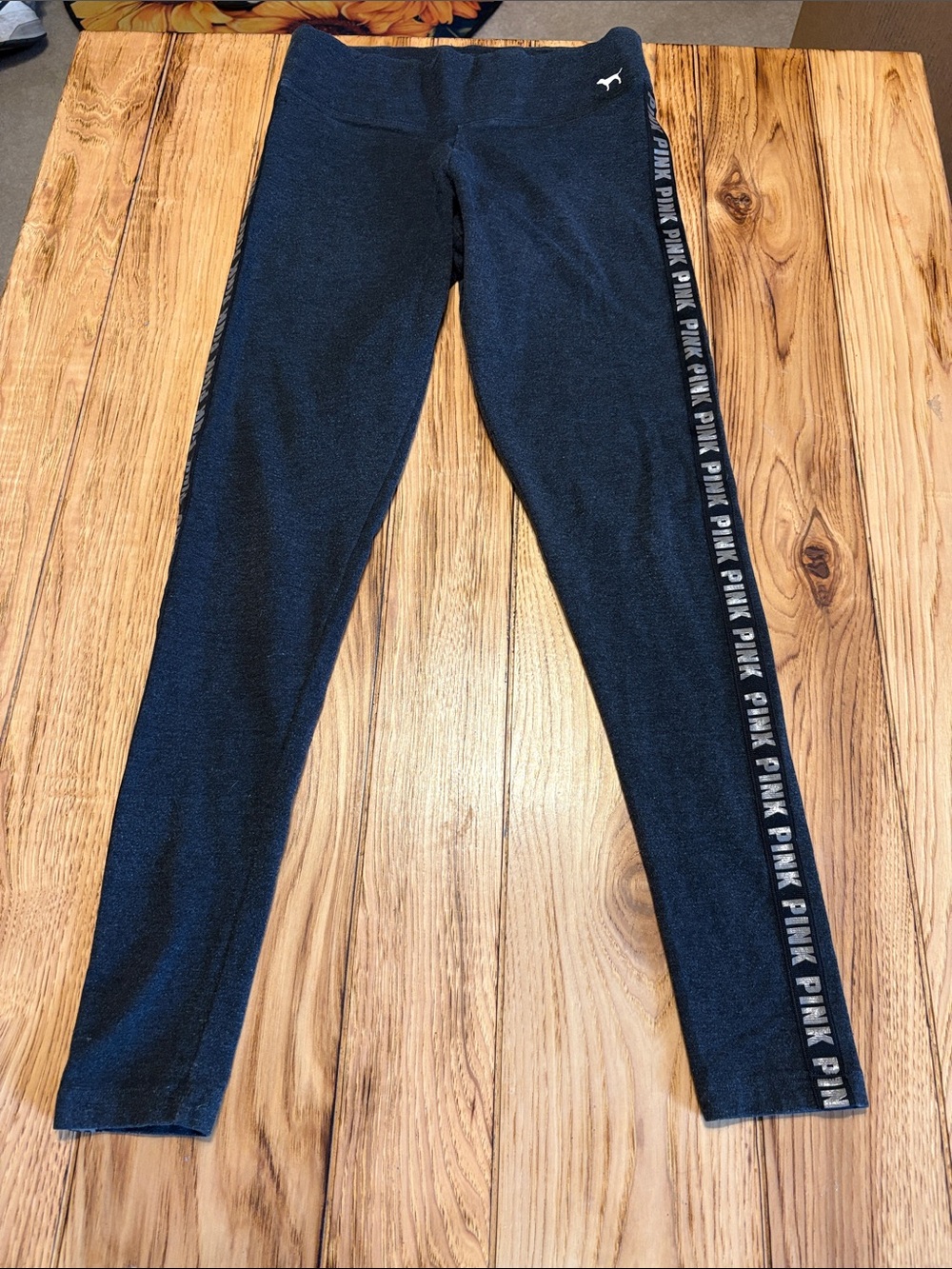 PINK Victoria's Secret Logo Side-Stripe Yoga Pants